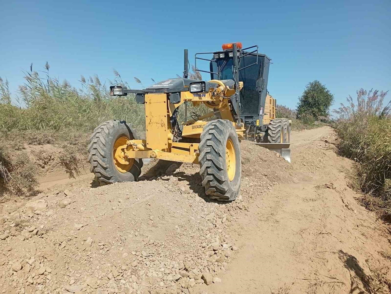ŞEHZADELER BELEDİYESİ, MANİSA OVASINDA BU SEZON 100 KİLOMETRE MALZEMELİ, 250 KİLOMETRE MALZEMESİZ...
