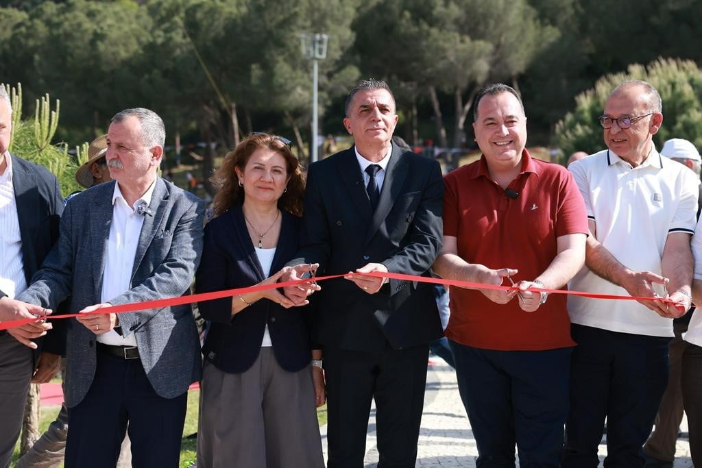 ŞEHZADELER BELEDİYESİ TARAFINDAN KENTE KAZANDIRILAN 100. YIL GÜNÜBİRLİK KULLANIM ALANI DÜZENLENEN...