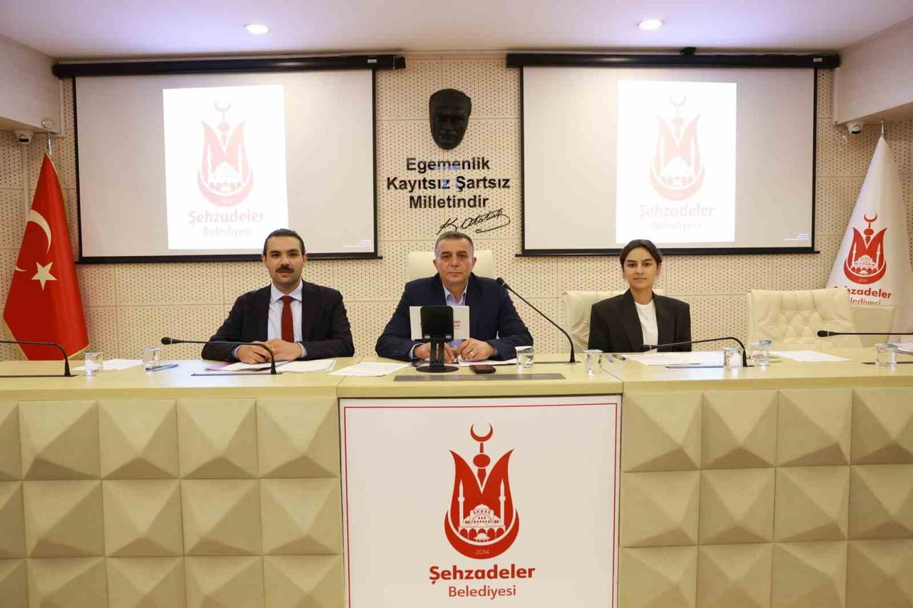 ŞEHZADELER BELEDİYESİ TEMMUZ AYI MECLİS TOPLANTISI'NDA 33 GÜNDEM MADDESİ GÖRÜŞÜLEREK KARARA...