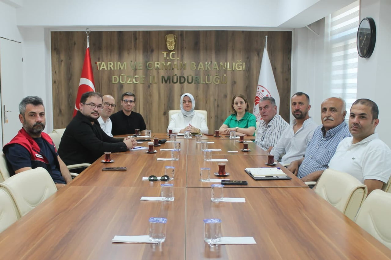 SEKTÖR TEMSİLCİLERİ VE MİGROS ZİNCİR MARKET YETKİLİLERİ, ÜRETİM, KALİTE VE PAZARLAMA SÜREÇLERİNİ...