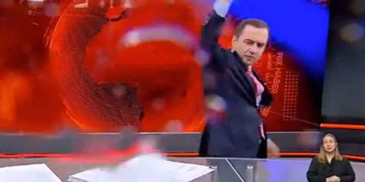 Selçuk Tepeli görevden alındı