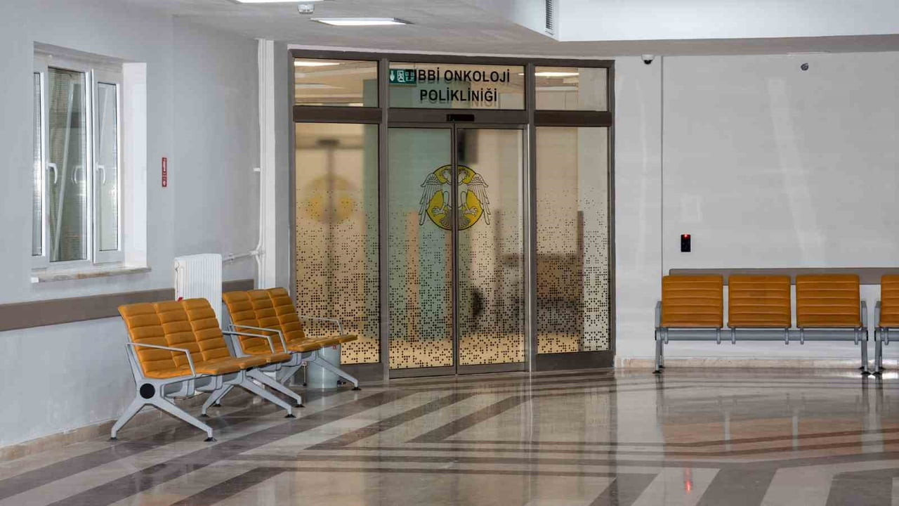 SELÇUK ÜNİVERSİTESİ TIP FAKÜLTESİ HASTANESİ, SAĞLIK HİZMETLERİNDE KALİTEYİ ARTIRMAK VE HASTA...