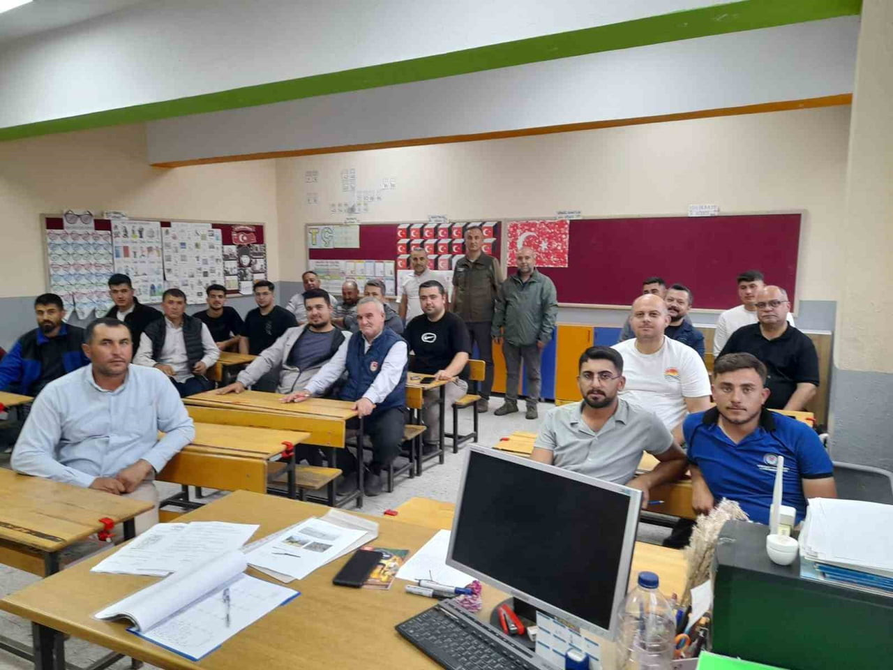 SELENDİ’DE DÜZENLENEN EĞİTİM PROGRAMINDA SÜRDÜRÜLEBİLİR AVCILIK VE YABAN HAYATININ KORUNMASI...