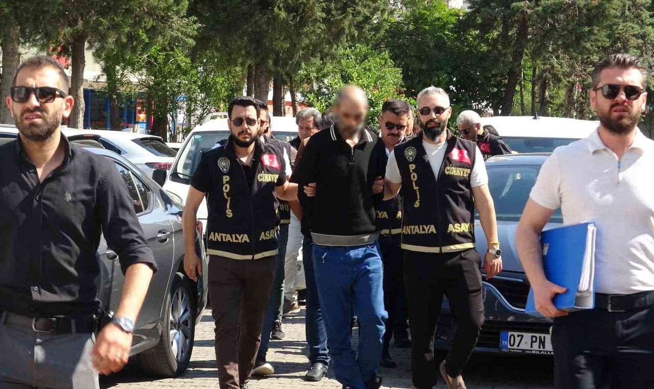 ŞEREF KOCABIYIK'IN ÖLÜMÜYLE İLGİLİ OLAYA KARIŞTIKLARI BELİRLENEREK GÖZALTINA ALINAN 5 ŞÜPHELİDEN...