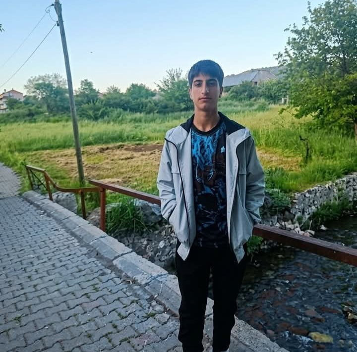 SERİNLEMEK İÇİN GİRDİĞİ GÖLETTE BOĞULAN ÇOCUĞUN CANSIZ BEDENİ BULUNDU