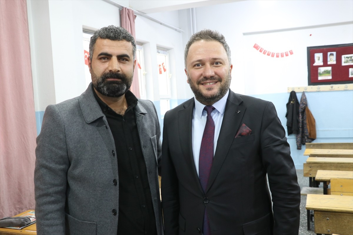 Siirt'te Aile ve Sosyal Hizmetler İl Müdürlüğü bünyesindeki Çocuk Evleri Koordinasyon Merkezinde...