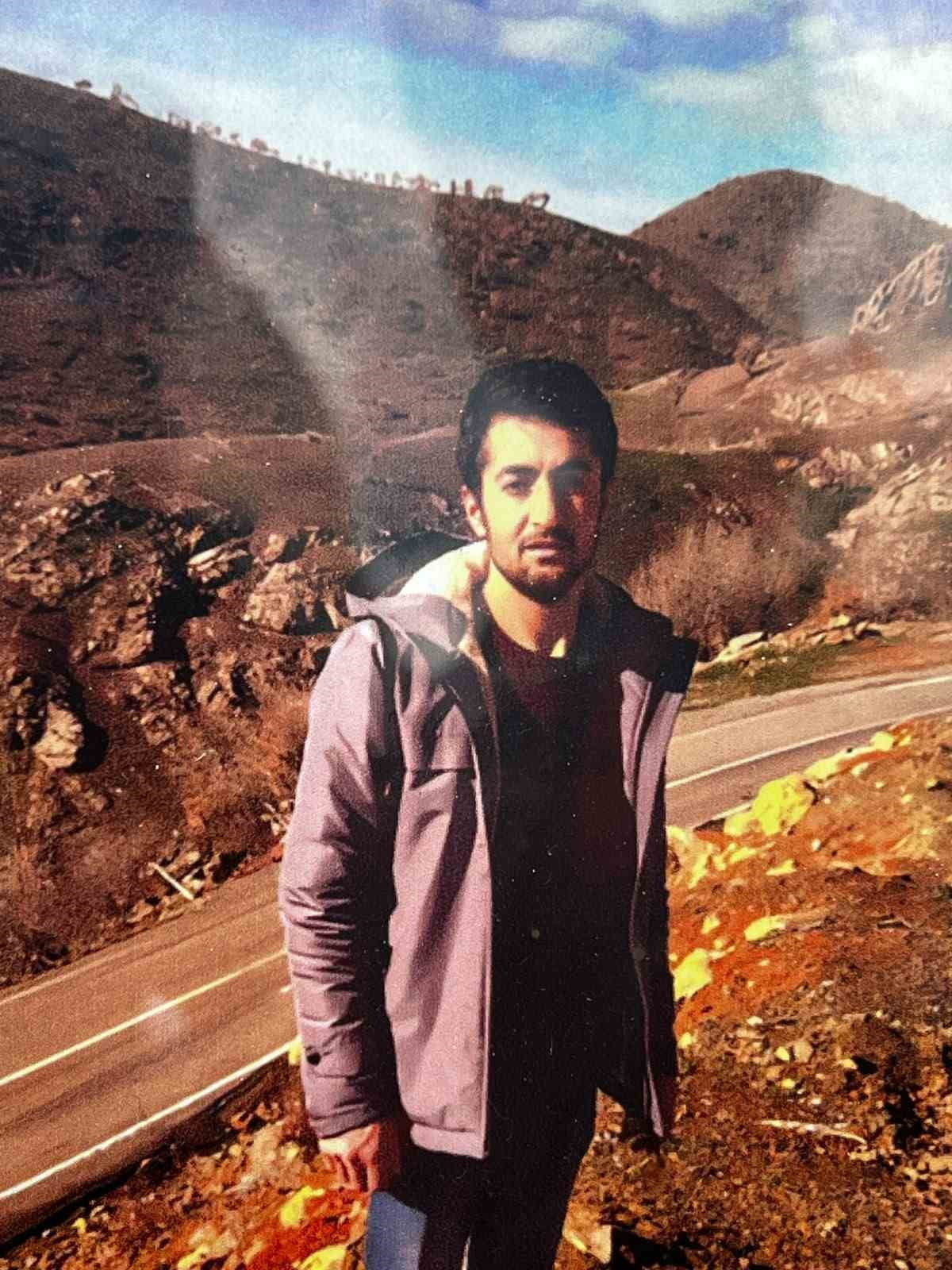 SİİRT’İN ŞİRVAN İLÇESİNDE KAYBOLAN ÇOBAN, EKİPLERİN GECE BOYUNCA SÜRDÜRDÜĞÜ ARAMA ÇALIŞMALARI...