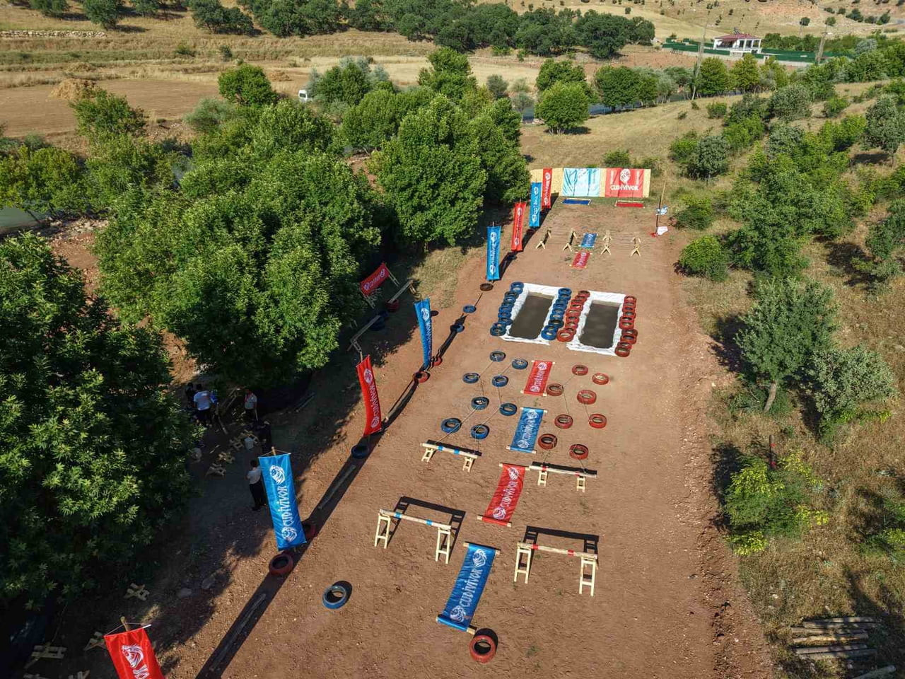 SİİRT’TE ÖZEL BİREYLERİN AZMİ "CUDİVİVOR" YARIŞMASIYLA EKRANLARA TAŞINIYOR