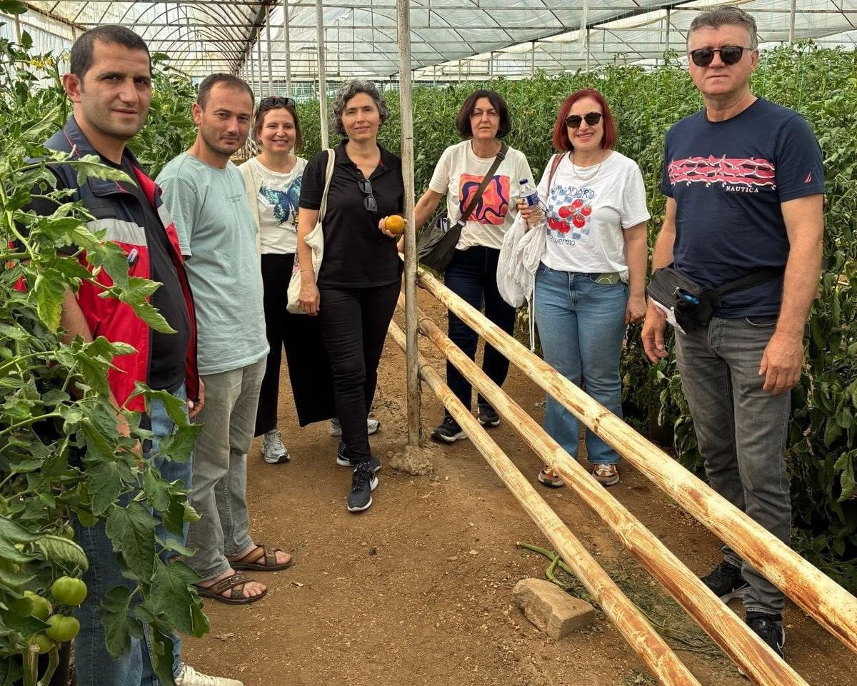 SİMAV’DA SERACILARA DOMATES HASTALIKLARI VE ZARARLILARI EĞİTİMİ