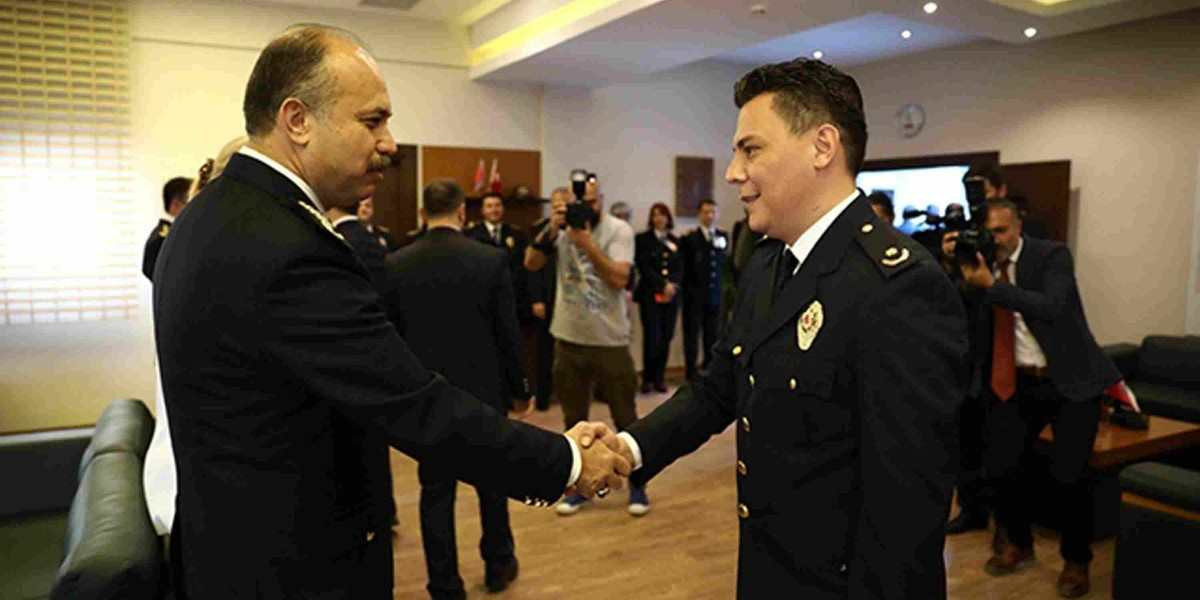 Şinasi Yüzbaşıoğlu