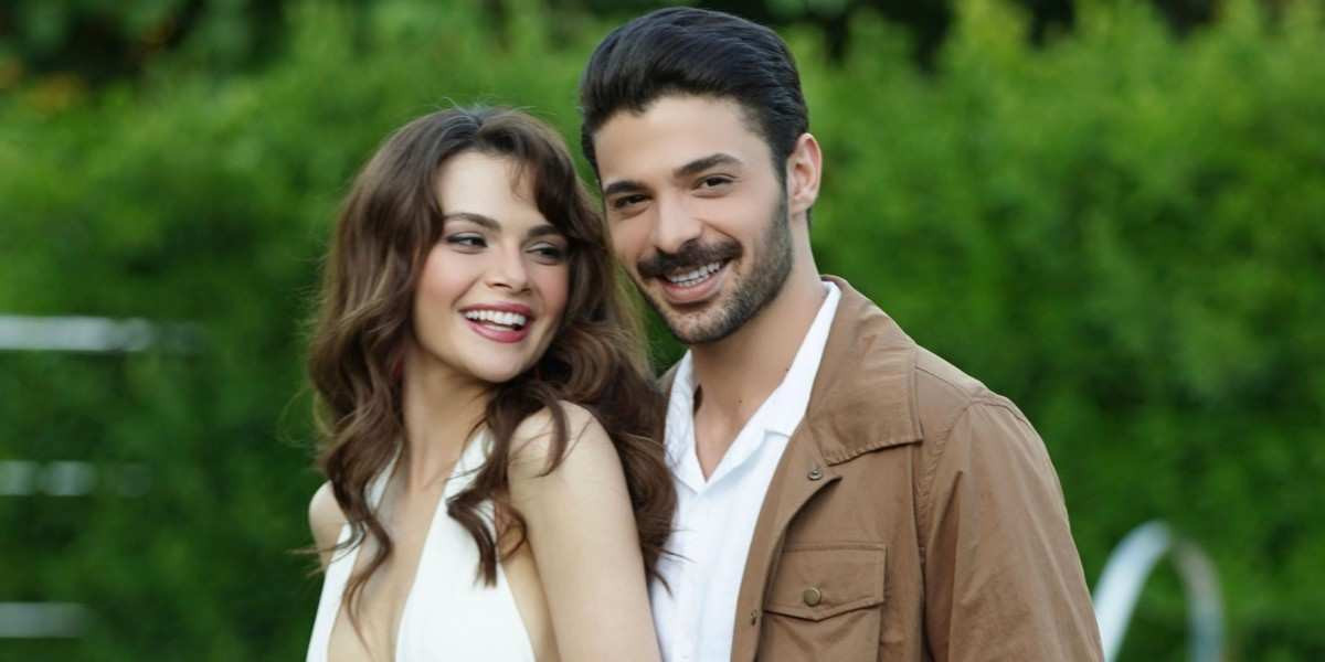 Sinem Ünsal Halit Sarı Gizli Saklı dizisinde buluştu