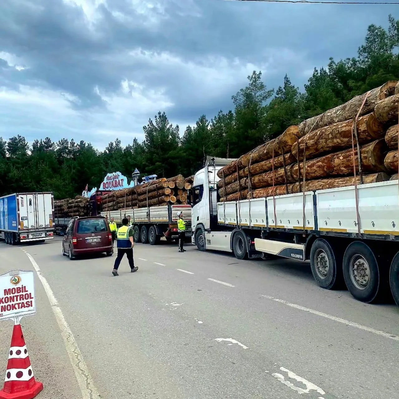 SİNOP ORMAN BÖLGE MÜDÜRLÜĞÜ EKİPLERİ, ORMAN EMVALİ NAKİLLERİNE YÖNELİK DENETİMLERİNİ ARALIKSIZ...