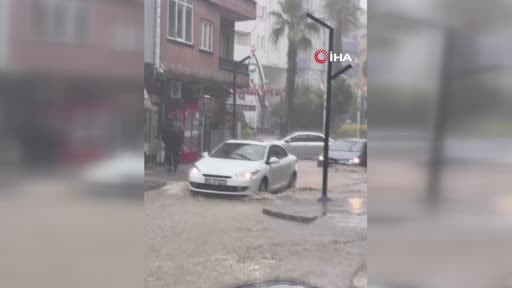 Sinop Türkeli'yi sağanak vurdu