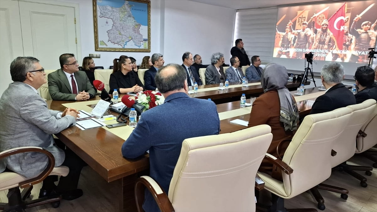 Sinop'ta hayata geçirilen "Destanlarımızı Sahneliyoruz Projesi" kapsamında Türk destanları...