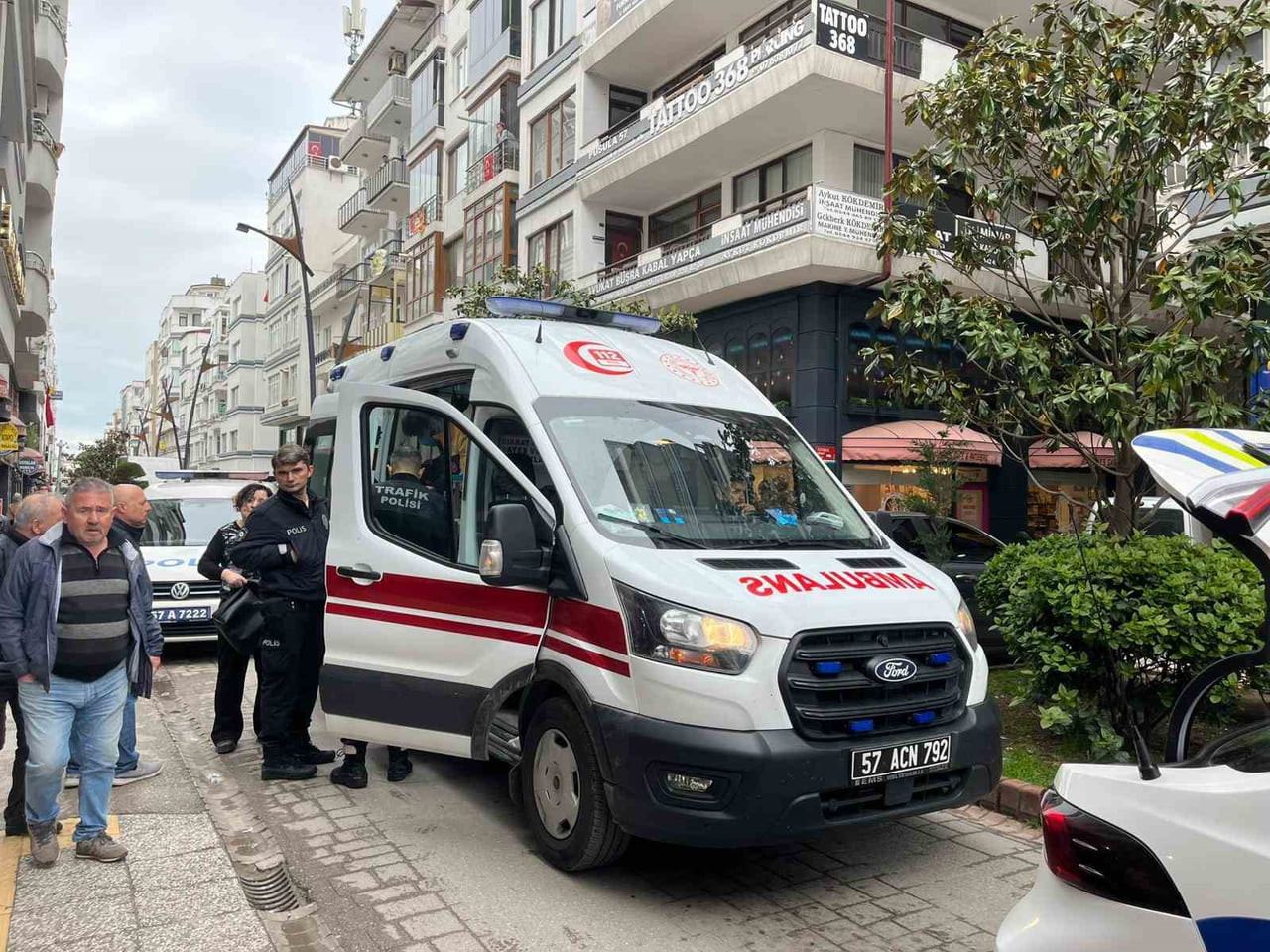SİNOP’TA GERİ MANEVRA YAPAN HAFİF TİCARİ ARACIN YAYAYA ÇARPMASI SONUCU MEYDANA GELEN KAZADA 1 KİŞİ...