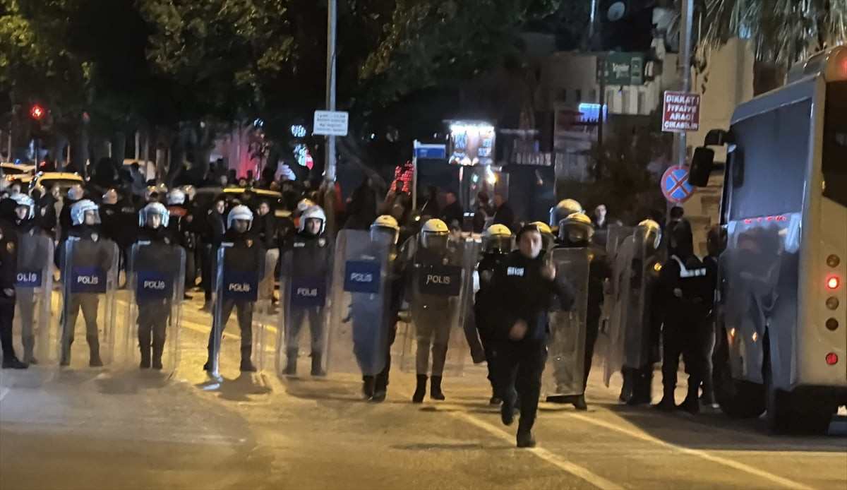 Sipay Bodrum FK ile Amed Sportif Faaliyetler maçının ardından çıkan gerginlik polis ekiplerince...