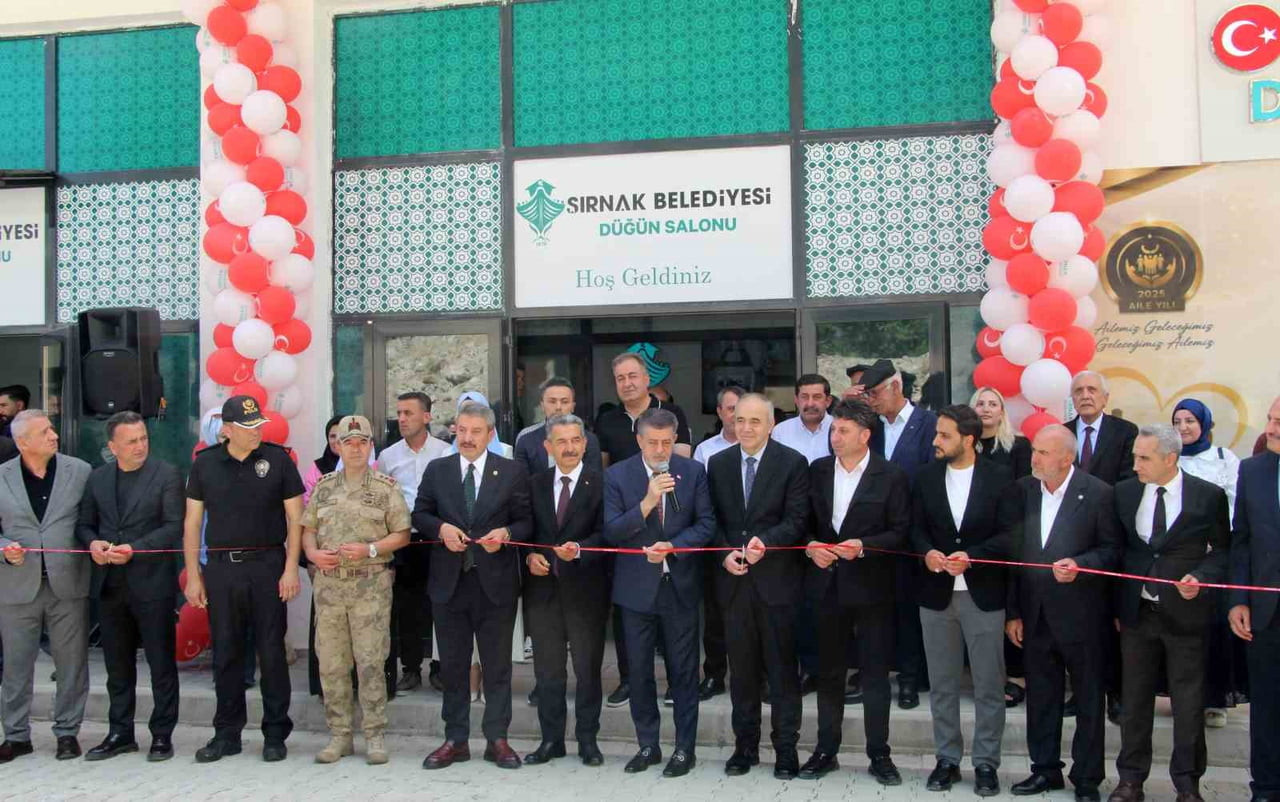 ŞIRNAK BELEDİYESİ TARAFINDAN BAHÇELİEVLER MAHALLESİ'NDE YAPIMI TAMAMLANAN ÜCRETSİZ DÜĞÜN SALONUNUN...