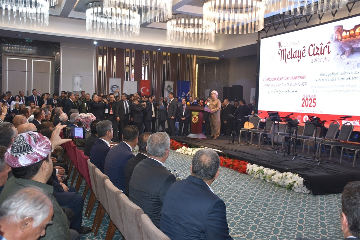 Şırnak Valiliği, Şırnak Üniversitesi ve Cizre Kaymakamlığı işbirliğiyle bir otelde düzenlenen "4....