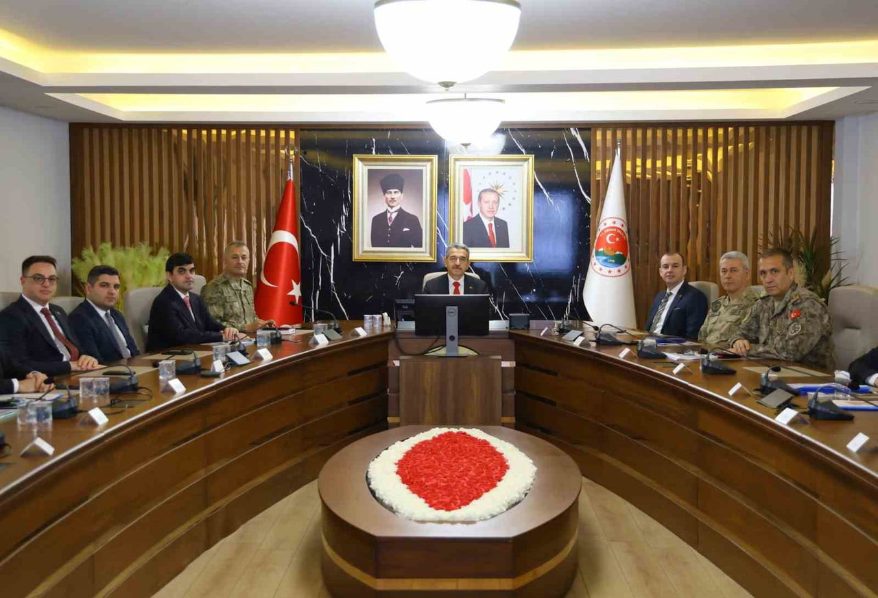 ŞIRNAK VALİSİ BİROL EKİCİ BAŞKANLIĞINDA GERÇEKLEŞTİRİLEN ŞUBAT AYI ASAYİŞ VE GÜVENLİK...