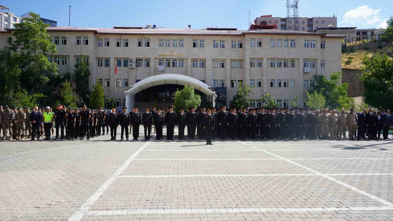 ŞIRNAK'TA, JANDARMA TEŞKİLATININ 187. KURULUŞ YIL DÖNÜMÜ DOLAYISIYLA TÖREN DÜZENLENDİ.