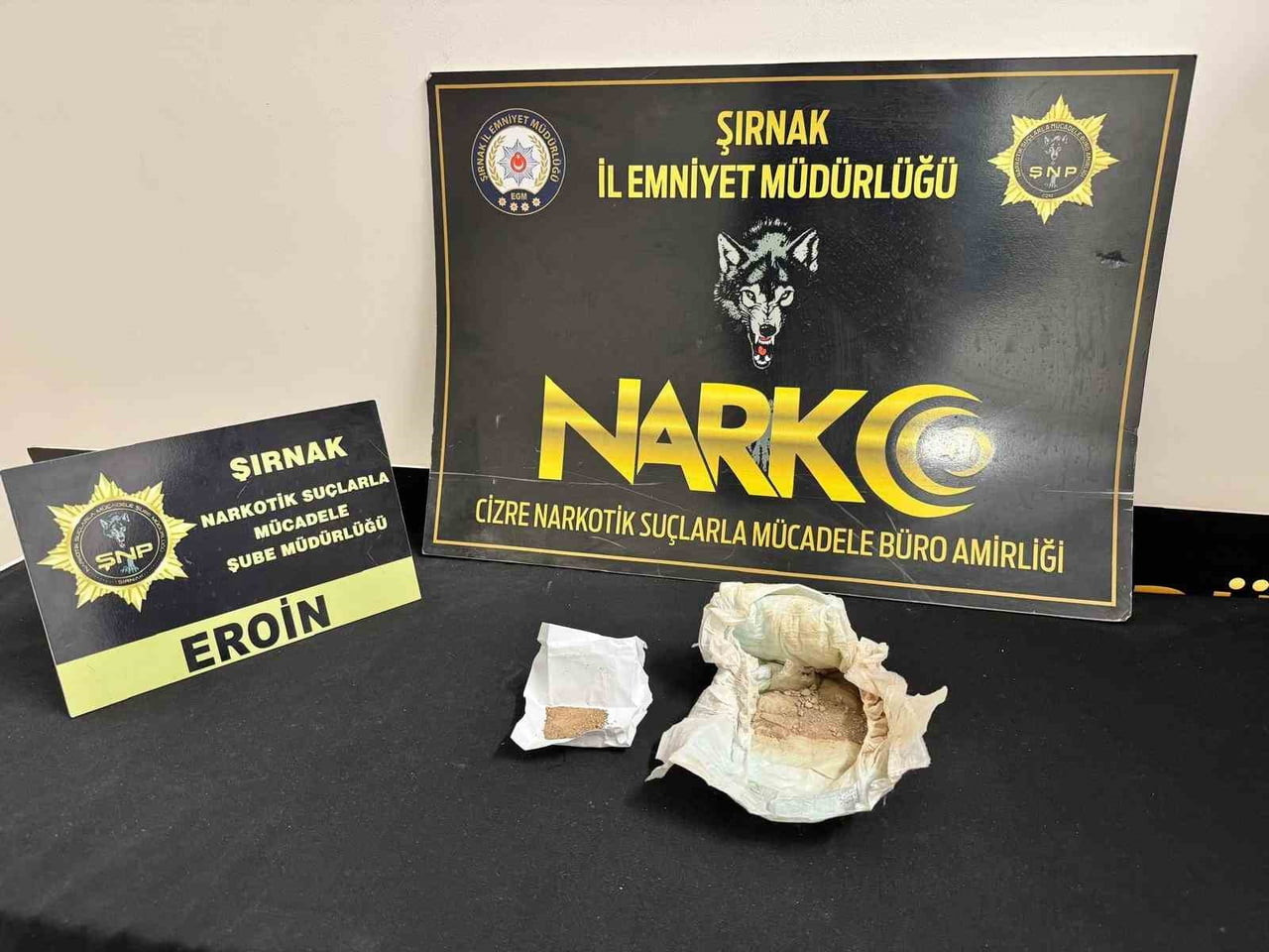 ŞIRNAK’TA UYUŞTURUCU İLE MÜCADELE KAPSAMINDA YÜRÜTÜLEN KARARLI ÇALIŞMALAR HIZ KESMEDEN SÜRERKEN...