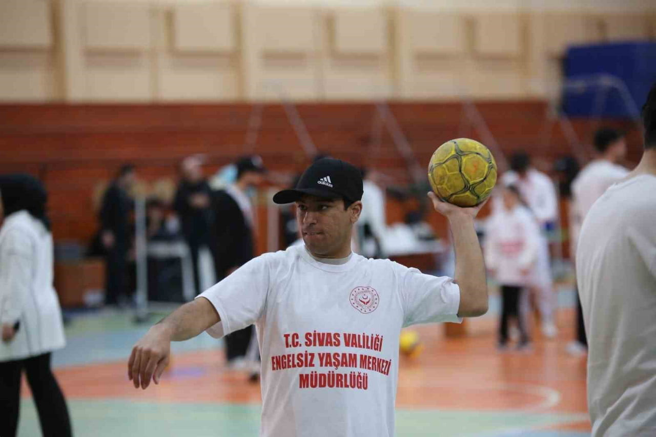 SİVAS CUMHURİYET ÜNİVERSİTESİ İLE SİVAS AİLE VE SOSYAL HİZMETLER İL MÜDÜRLÜĞÜ İŞ BİRLİĞİNDE...