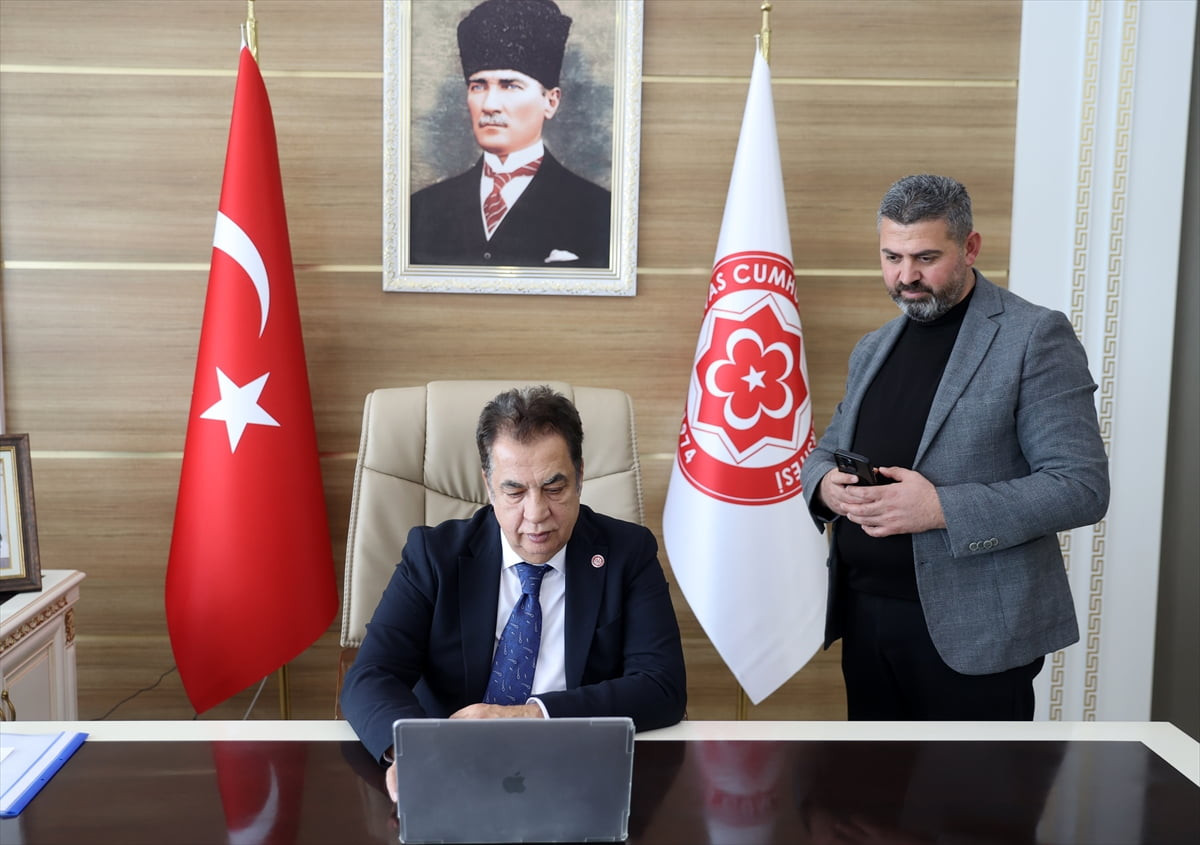 Sivas Cumhuriyet Üniversitesi Rektörü Prof. Dr. Ahmet Şengönül, Anadolu Ajansının (AA) gözünden...