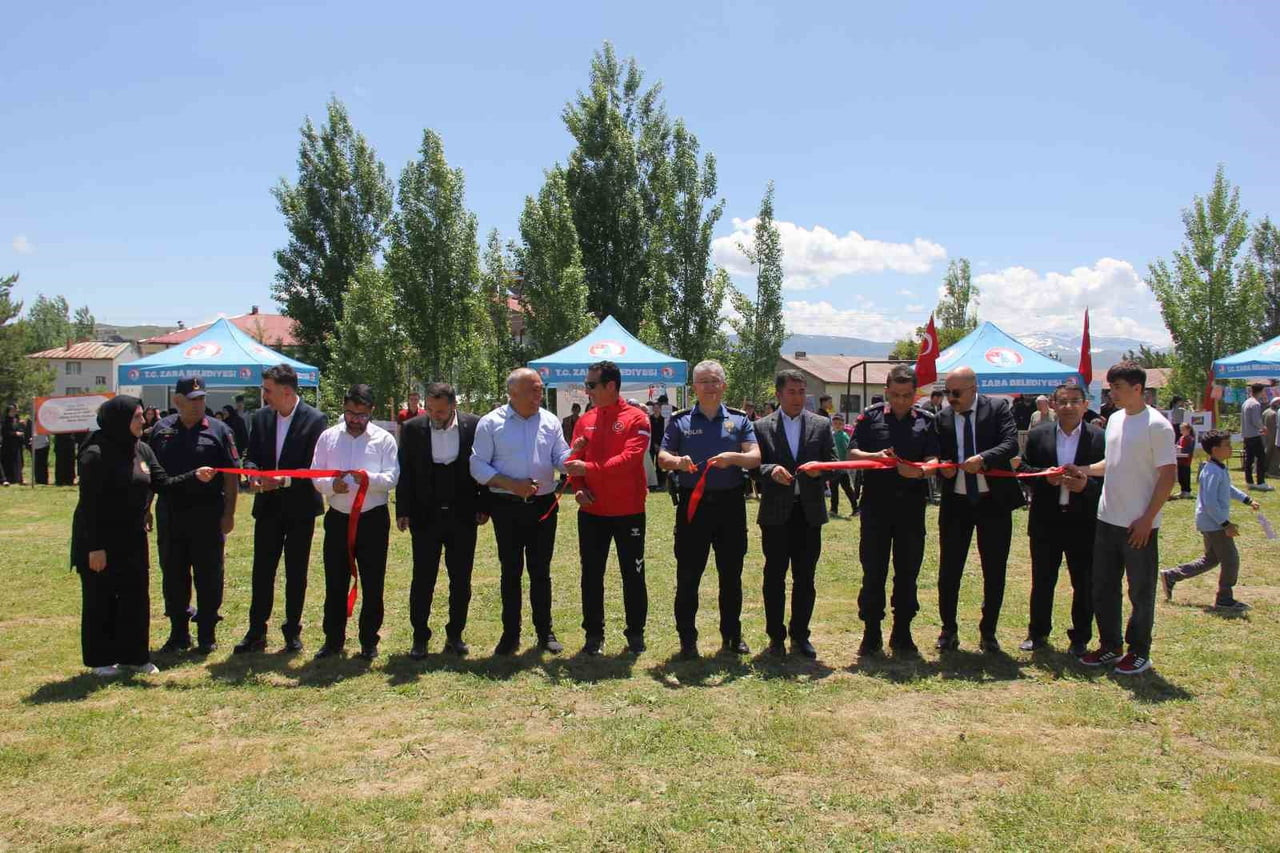 SİVAS'IN ZARA İLÇESİNDE ÇEVREME DUYARLIYIM, DEĞERLERİME SAHİP ÇIKIYORUM PROJESİ’NİN YILSONU...