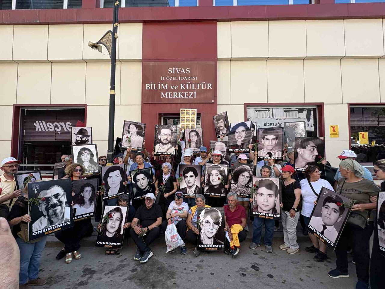 SİVAS'TA 2 TEMMUZ 1993 TARİHİNDE YAŞANAN OLAYLARDA HAYATLARINI KAYBEDENLER, OLAYIN 33. YIL...