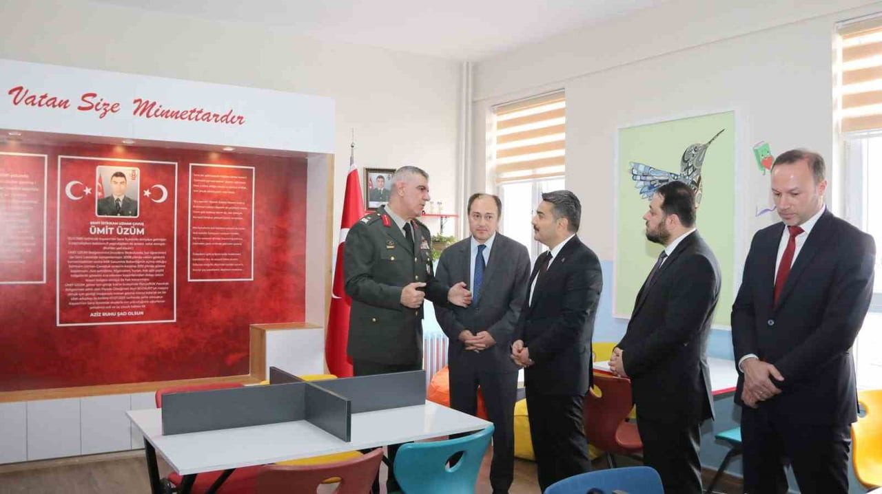 SİVASLI ŞEHİDİN ADI KÜTÜPHANEDE YAŞATILACAK