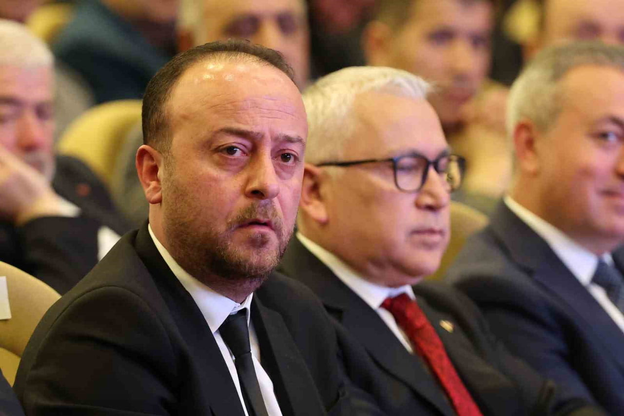 SİVASSPOR’DA OLAĞAN GENEL KURULDA BAŞKAN ADAYI ÇIKMAMASI NEDENİYLE KULÜP DİVAN YÖNETİMİNE...