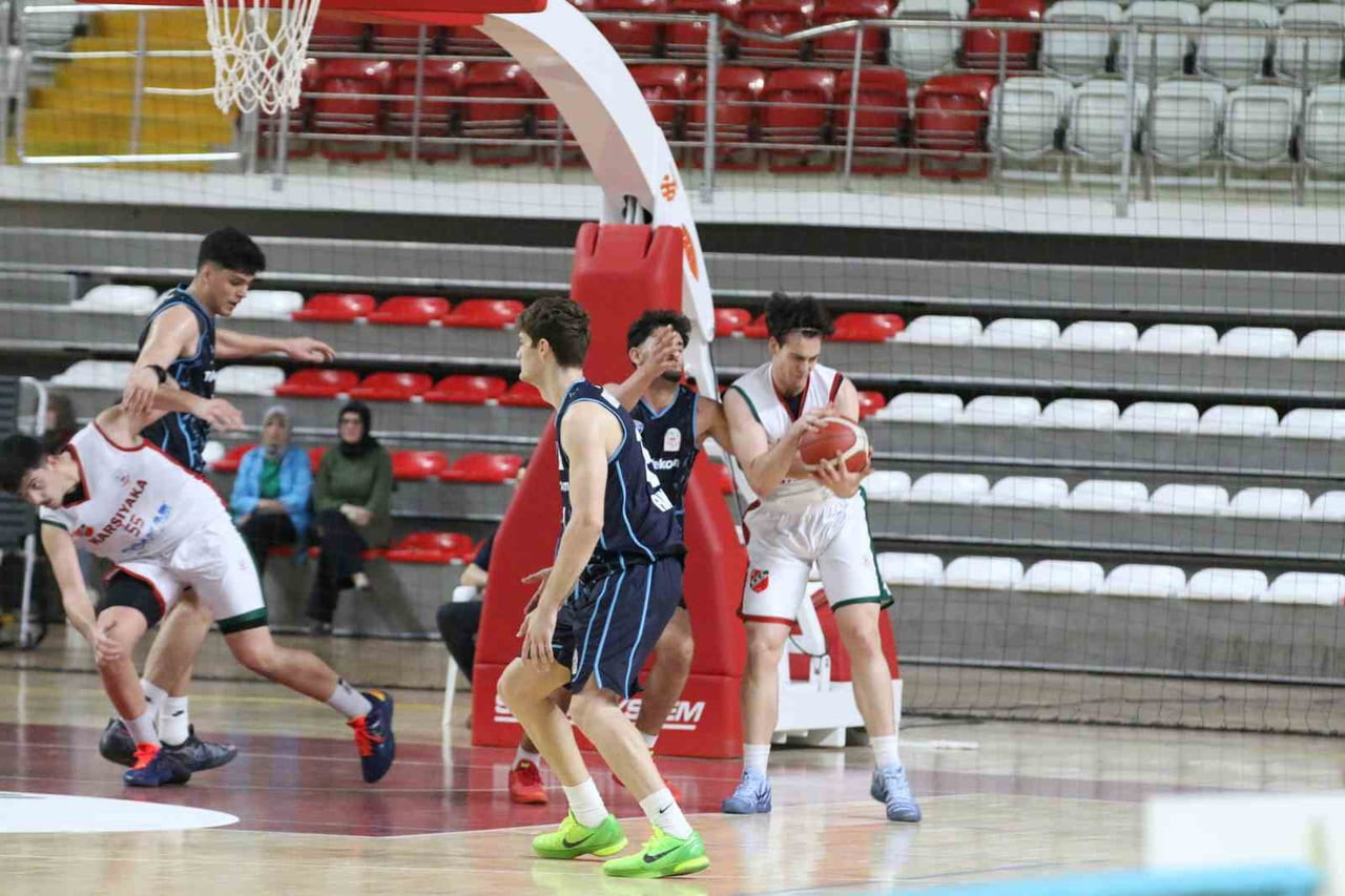 SİVAS’TA PAZARTESİ GÜNÜ BAŞLAYAN U-18 ERKEKLER TÜRKİYE BASKETBOL ŞAMPİYONASI, YÜKSELME GRUBU...
