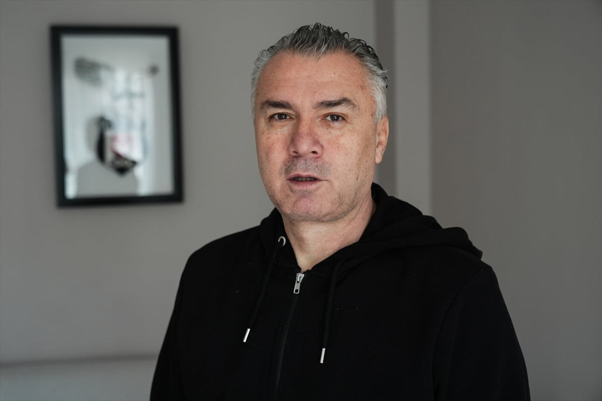 Siyah-beyazlı takımla şampiyonluklar yaşayan ve formayı yüzlerce kez sırtına geçiren Gökhan...