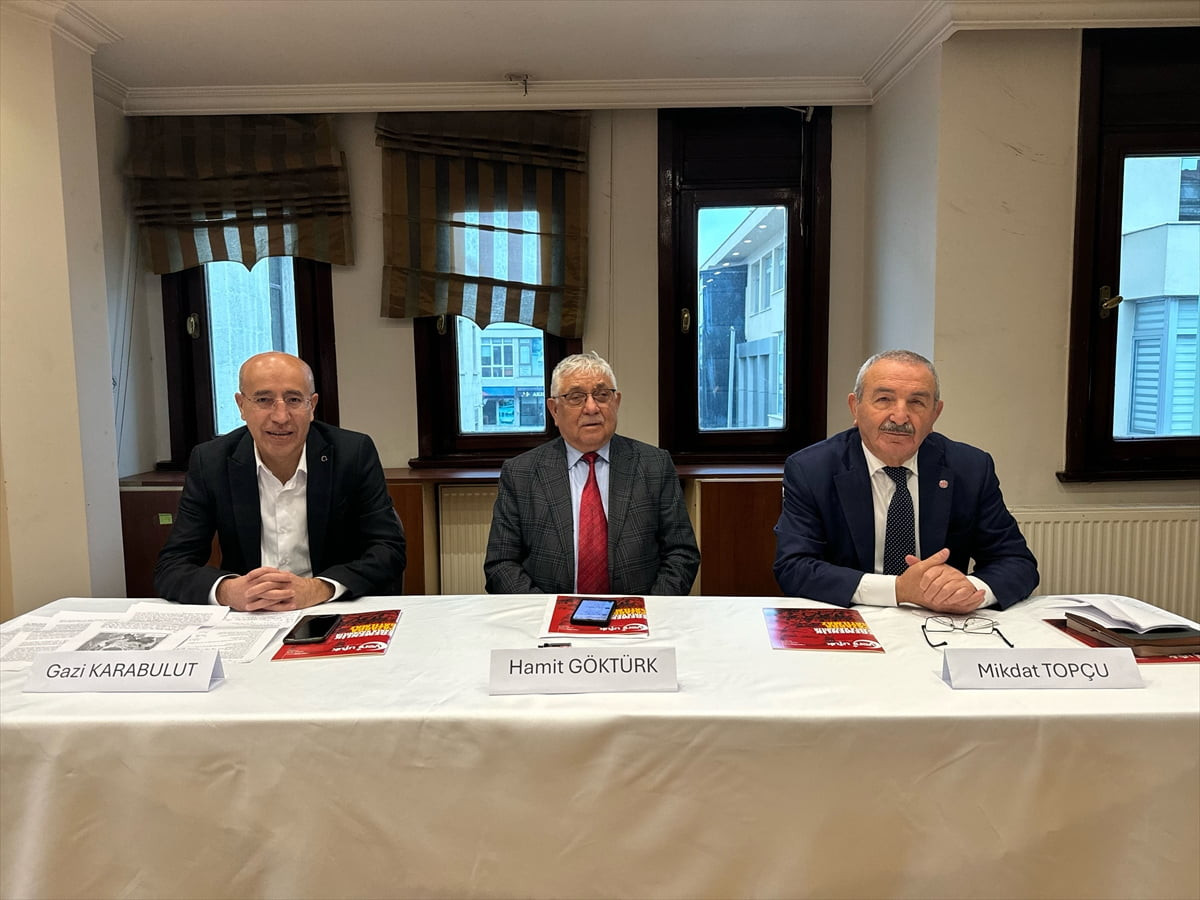 Siyasetçi, düşünür, yazar İsa Yusuf Alptekin'in vefatının 30. yılında Töre-Devlet Kitabevinde...