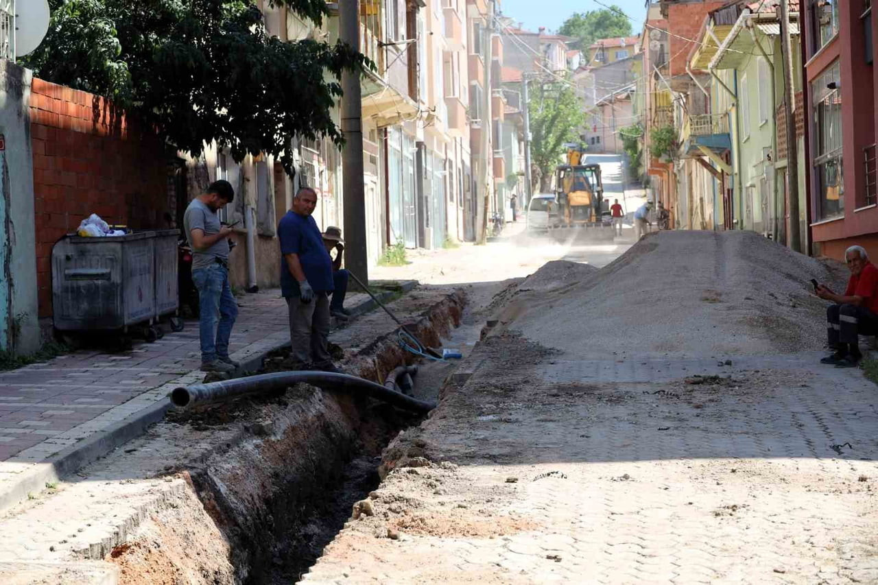 SÖĞÜT'E 53 KİLOMETRELİK İÇME SUYU HATTI YATIRIMI