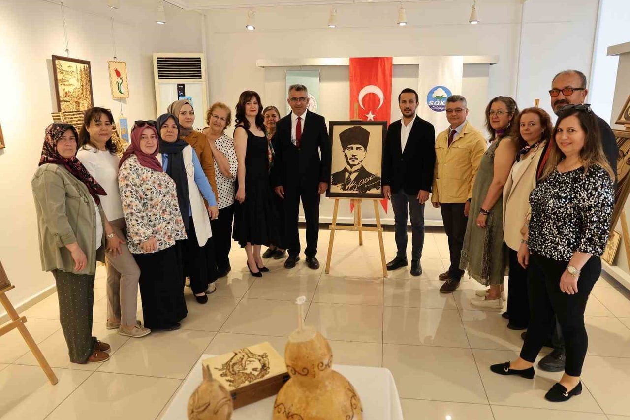 SÖKEDE SERGİDE AHŞAP SANATI