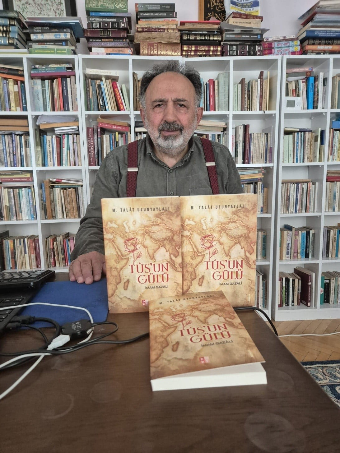 SON DÖNEM ROMANLARIYLA DİKKAT ÇEKEN GAZETECİ-YAZAR M. TALÂT UZUNYAYLALI, BU KEZ İSLÂM DÜŞÜNCE...
