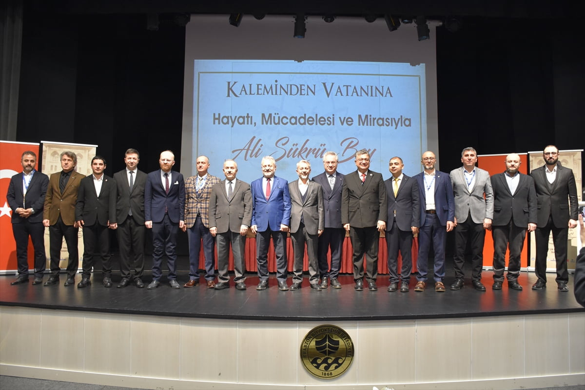 Son Osmanlı Meclis-i Mebusanı ve Türkiye Büyük Millet Meclisi'nin ilk dönem Trabzon milletvekili...