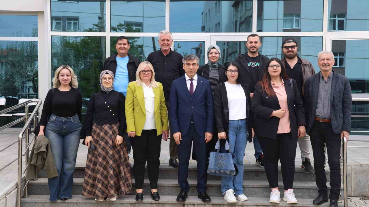 SOSYAL GÜVENLİK HAFTASI KAPSAMINDA KIRŞEHİR SGK İL MÜDÜRLÜĞÜ TARAFINDAN BASIN TEMSİLCİLERİYLE...