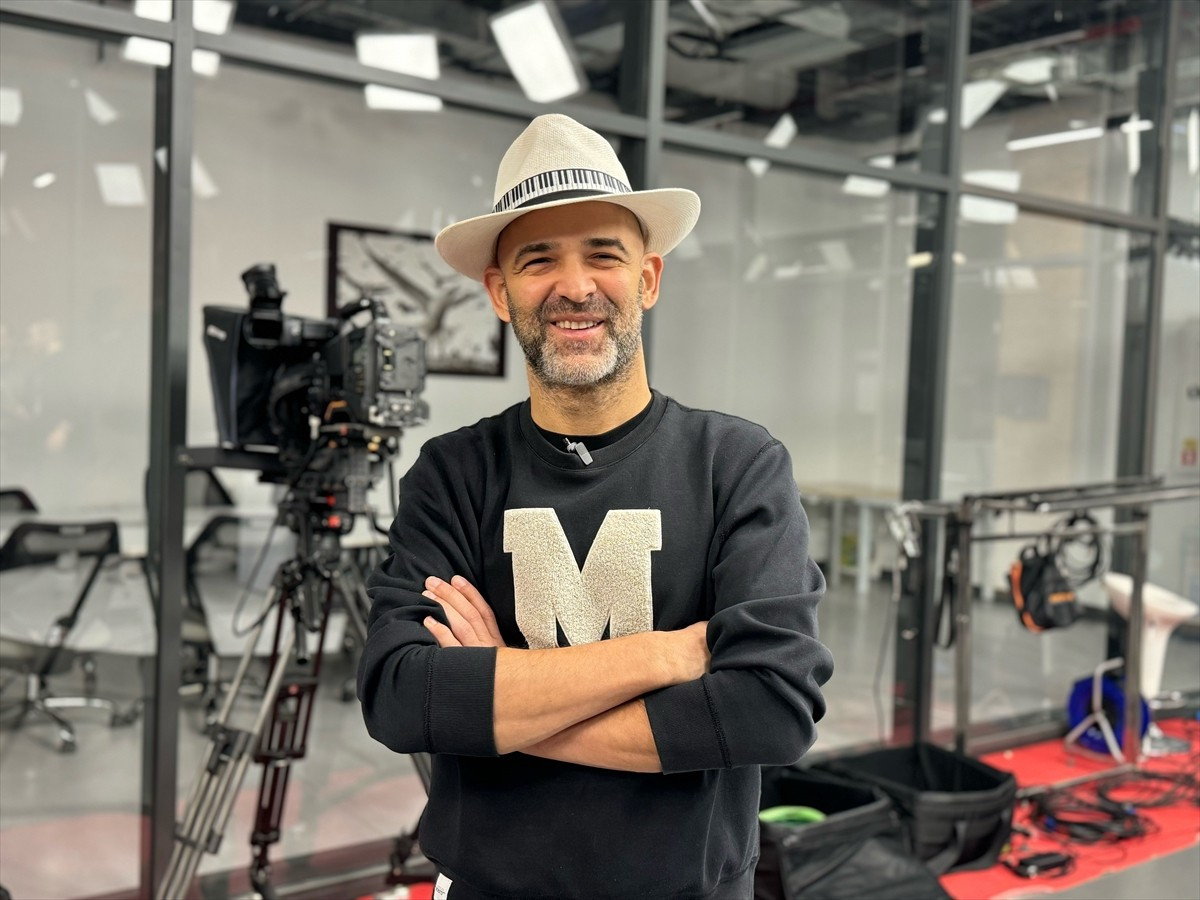 Söz yazarı ve besteci Murat Evgin, müziklerinin yerli ve yabancı dizilerde yer alma hikayesini...