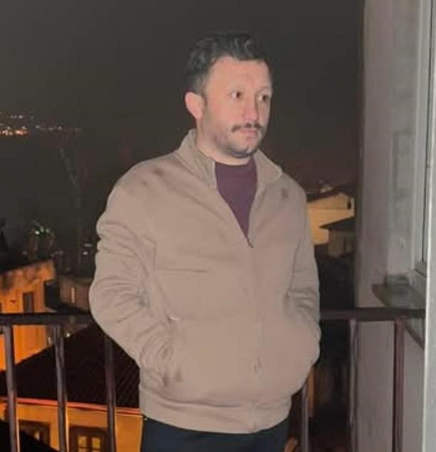 SÖZLİ TARTIŞMANIN KAVGAYA DÖNÜŞMESİ ÜZERİNE ZAFER AYDIN, BIÇAKLANARAK HAYATINI KAYBETTİ.