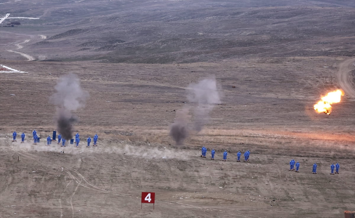 STM tarafından geliştirilen sürü İHA teknolojisi kapsamında 20 adet vurucu İHA KARGU ile...
