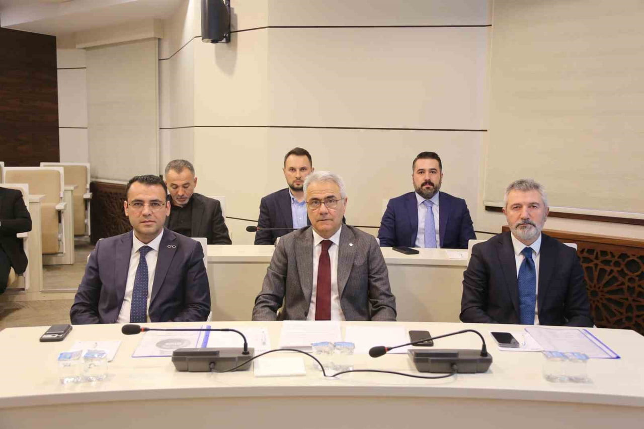 STSO BAŞKANI ZEKİ ÖZDEMİR, SAVUNMA SANAYİ, DÖKÜM SEKTÖRÜ, TURİZM VE MESLEKİ EĞİTİM ALANINDA...