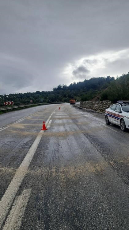 SU BİRİKİNTİSİNE KARŞI KAPLAMA VE KUMLAMA ÇALIŞMASI