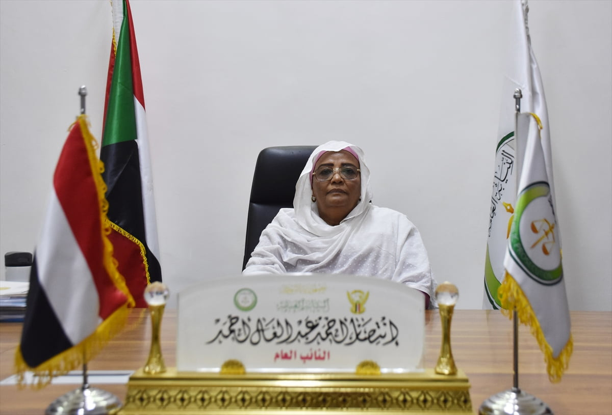 Sudan Başsavcısı İntisar Ahmed Abdulal, 15 Nisan 2023'ten beri orduyla Hızlı Destek Kuvvetleri...