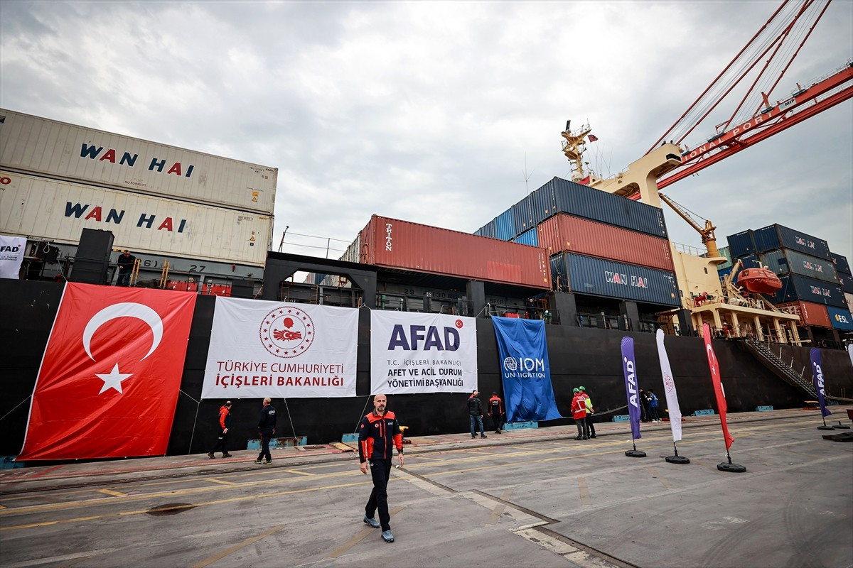 Sudan'a ulaştırılması için Afet ve Acil Durum Yönetimi Başkanlığı (AFAD) öncülüğünde temin edilen...