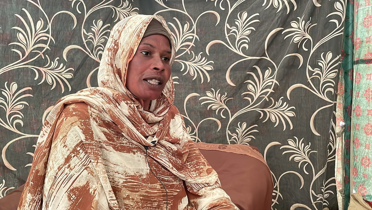 Sudan'ın batısındaki Kuzey Darfur eyaletinin merkezi Faşir kentinde orduyla çatışan Hızlı Destek...