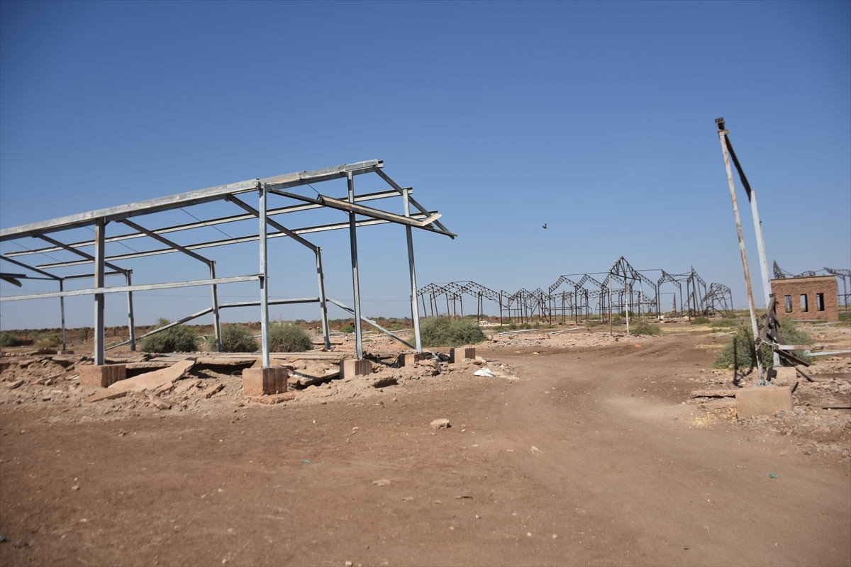 Sudan’da Hızlı Destek Kuvvetleri’nin (HDK) düzenlediği saldırılar ve yağma olayları sonucu...