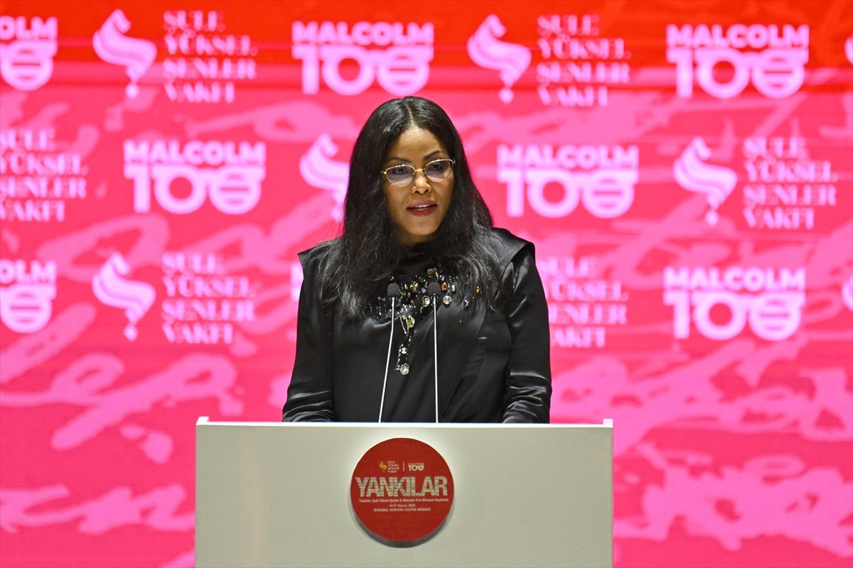 Şule Yüksel Şenler ile Malcolm X'in hak ve özgürlük mücadelesine ışık tutarak miraslarını...