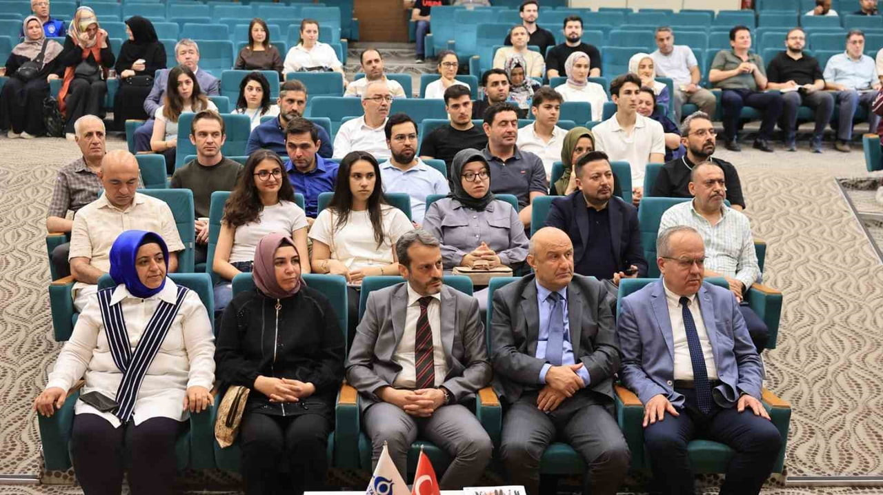 SULTANGAZİ BELEDİYESİ, "İKLİM DEĞİŞMESİN, SEN DEĞİŞ" ÇAĞRISIYLA BAŞLATILAN SÜRDÜRÜLEBİLİR ENERJİ...